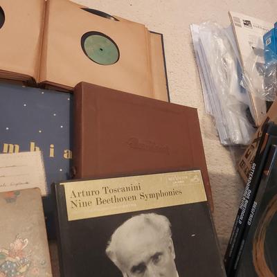 RECORD MYSTERY LOT 7