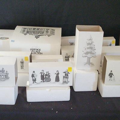 HUGE LOT OF CLASSIC HERITAGE VILLAGE PEOPLE AND ARCHITECTURE 