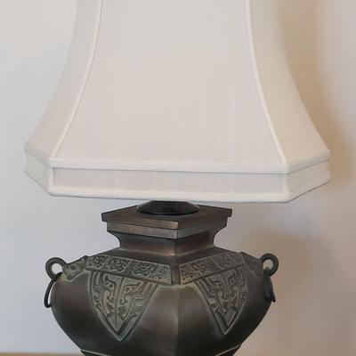 VINTAGE BRASS CHINOISERIE STYLE LAMP