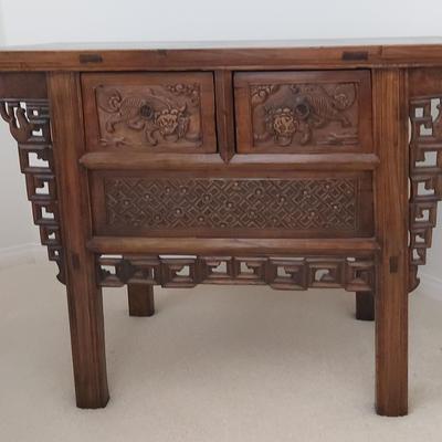 ANTIQUE CHINESE CARVED CHEST 