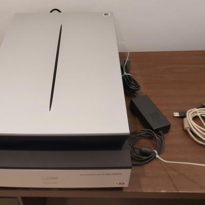 EXCELLENT PERFECTION V700 PHOTO SCANNER 