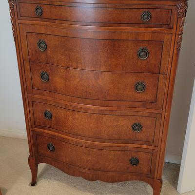 5 DRAWER CLASSIC DRESSER - 51 INCHES HIGH