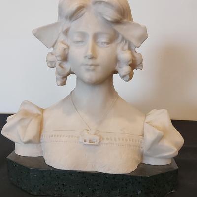 ALABASTER AND MARBLE CARVED BUST OF A WOMAN 
