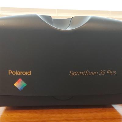 POLAROID SPRINTSCAN 35 PLUS FOR DIGITIZING FILM AND SLIDES 