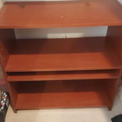 LOW UTILITARIAN LAMINATE SHELF 