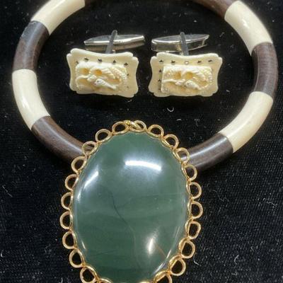 Lot 3 Onyx Pendant, Bone cufflinks, Bone Bracelet
