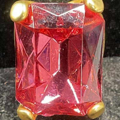 Gold Tone Pink Crystal Cocktail Ring
