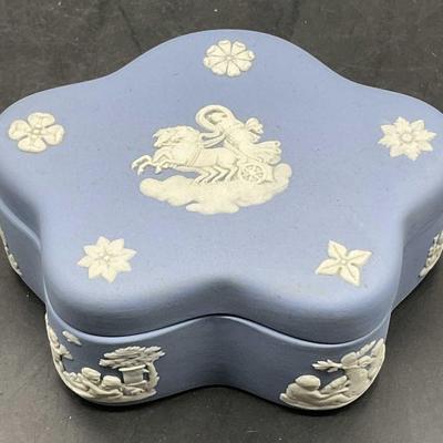 WEDGWOOD ENGLAND BLUE JASPERWARE Trinket Box
