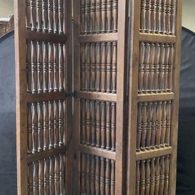 Vintage Open Woodwork Spindle Room Divider
