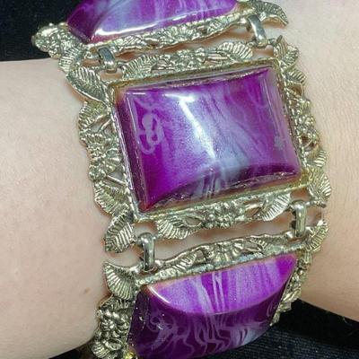 Vintage Chunky  Gold Tone Purple Enamel Bracelet
