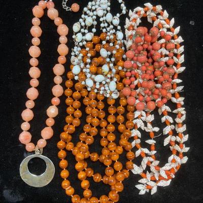 Group Lot 6 Vintage Beaded Necklaces
