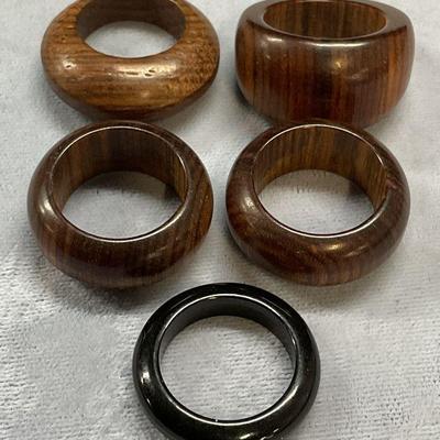Lot 5 Wood, Faux Wood, Acrylic Rings
