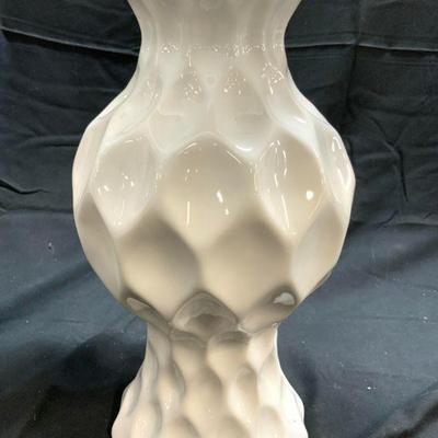 Porcelain Table Lamp W Shade & Finial White

