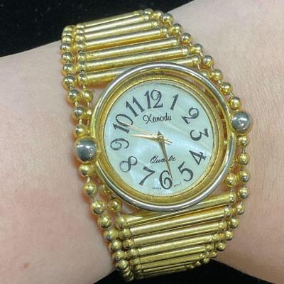 Vintage Xanadu Gold Tone Bar Band Watch
