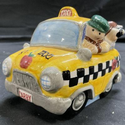 Set 2 NY Taxi Cab Porc Salt & Pepper Shakers
