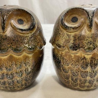 VIKING IMPORTS Ceramic Owl Salt & Pepper Shakers
