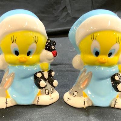 LOONEY TUNES Tweety Bird Porc S&P Shakers W Box

