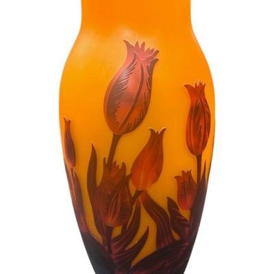 VINTAGE CAMEO GLASS VASE