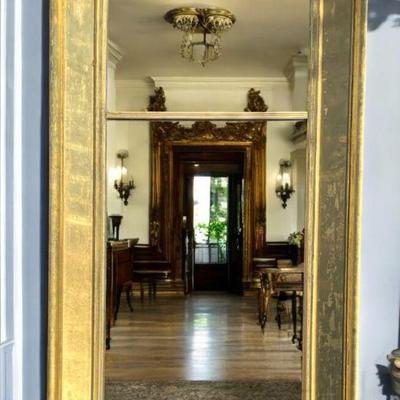 LARGE AMERICAN FEDERAL GILTWOOD MIRROR