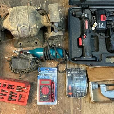 Assorted Tools (S30)