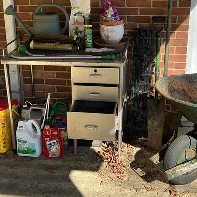 Lawn & Garden Supplies