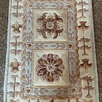 100% Wool 2x3 Tufted Rug 