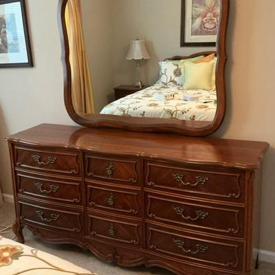 Bassett Furniture French Provincial 9 Drawer Dresser w/ Mirror