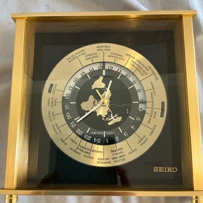 Ninths Seiko international Travel World Clock 