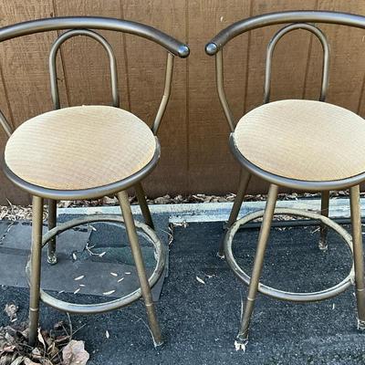 2 Metal Swivel Bar Stools