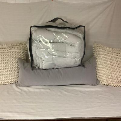 Ralph Lauren Duvet Insert + Crate & Barrel Down Throw Pillows