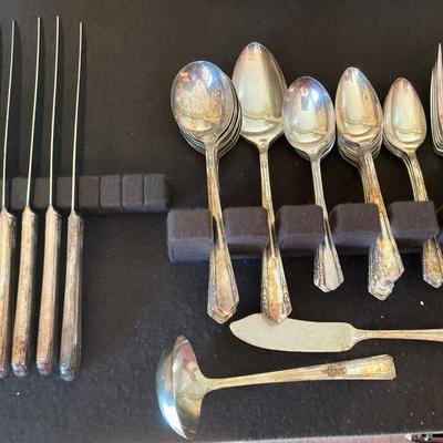 Rogers Silver Plate Flatware Set 