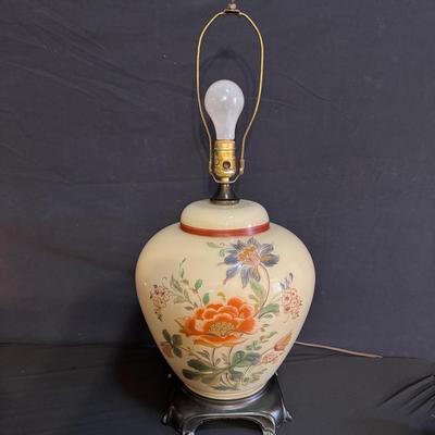 Crown Creative Floral Motif Lamp