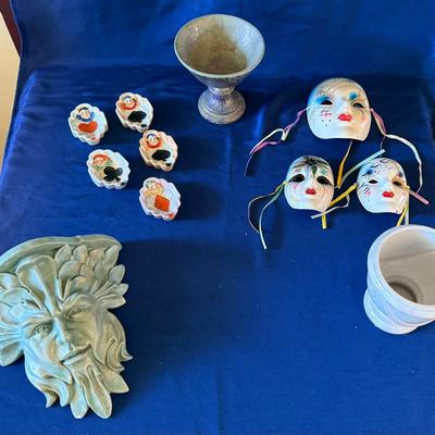 Lot 408: Variety Of Home Decor