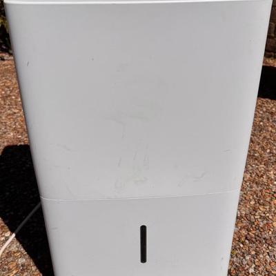 Lot 221: GE Dehumidifier  50 Pint Capacity 