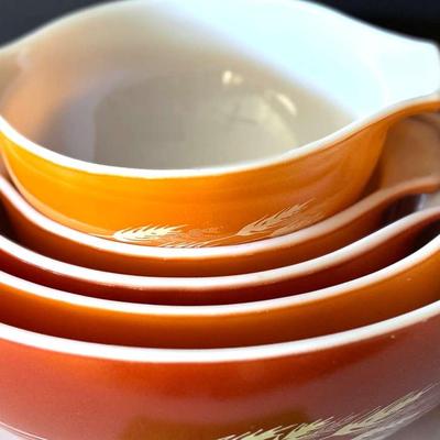 Lot 106: Vintage Pyrex Autumn Harvest Wheat mixing bowls, produced in the 70's.