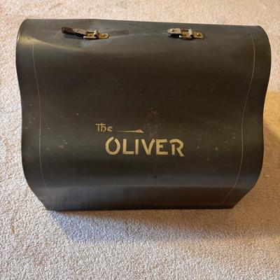 Lot 282: Vintage Oliver No. 9 Typewriter 