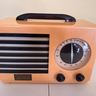 Lot 245: Crosley Limited Edition Radio CR-5