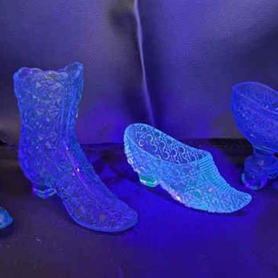 Sh044v antique uranium glass shoes lot 3