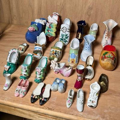 LIMOGES & OTHER SHOE FIGURES | Large mixed lot of mostly porcelain and other shoe figurines, including Limoges, Countess England,...