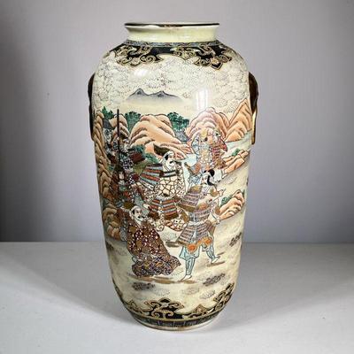 LARGE SATSUMA VASE | Decorated with scenes of warrior, marked on the bottom. - h. 17.5 x dia. 10 in
