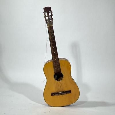 GALIANO CUSTOM CLASSIC GUITAR | Nylon string guitar with interior label, Galiano Classic Custom Built guitar. - l. 37 in