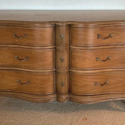 Touraine by drexel 6 drawer dresser
