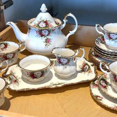 Royal albert celebration" tea & dessert service