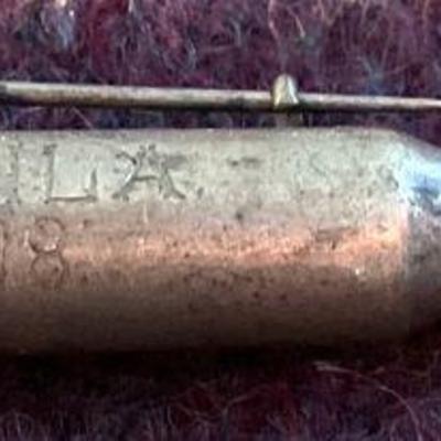 Spanish american war trench art pin engraved manilla 1898