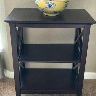 Side table and teacup bowl