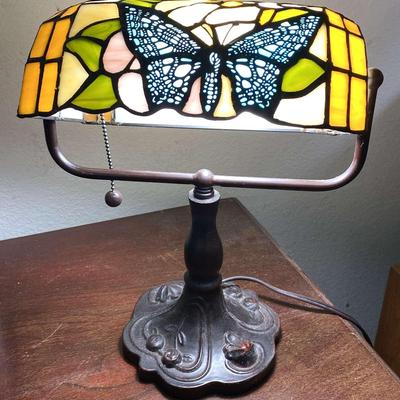 Wonderful Tiffany Style Desk Lamp