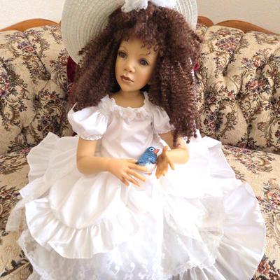 Absolutely  Adorable Jane Bradbury Doll. Signed &  Nmbrd