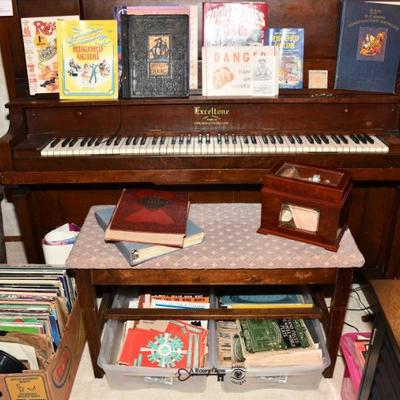 0485 family room
