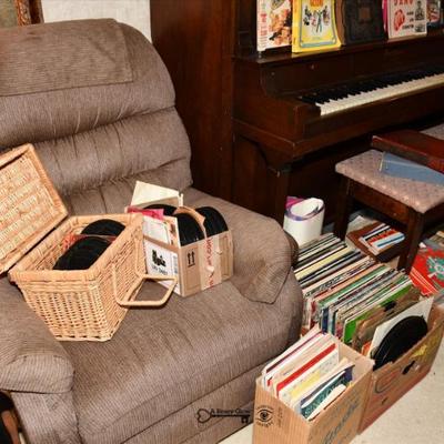 0479 family room