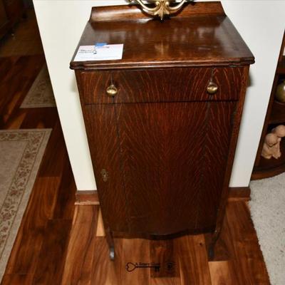 0565 foyer